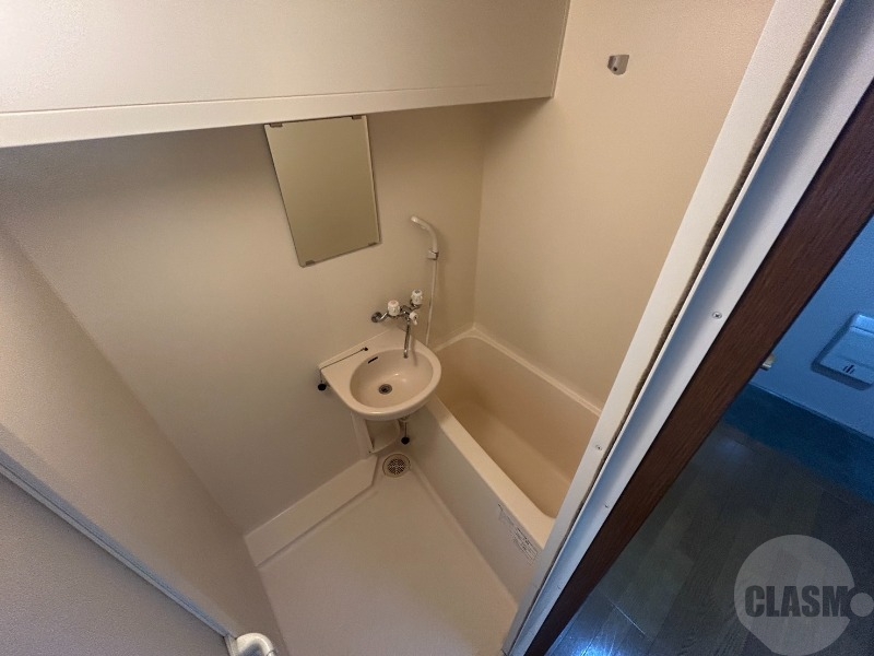 バス・シャワールーム　清潔感のあるバスルーム