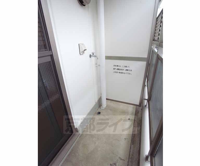 その他部屋・スペース　洗濯機置き場は外です。