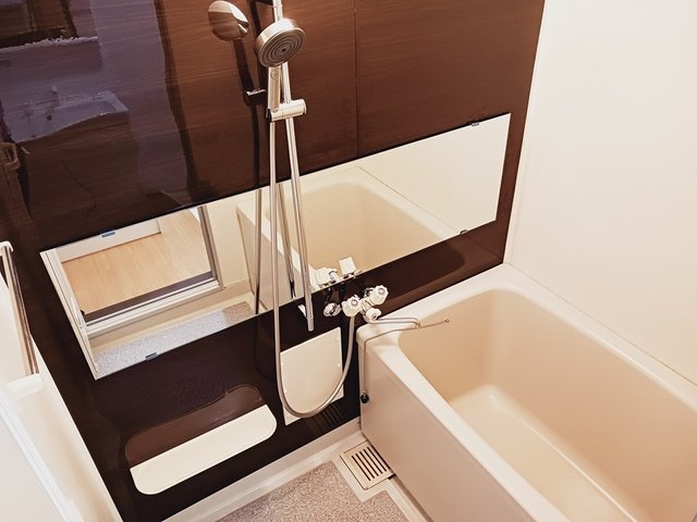 バス・シャワールーム　日々の疲れを癒すお風呂付です