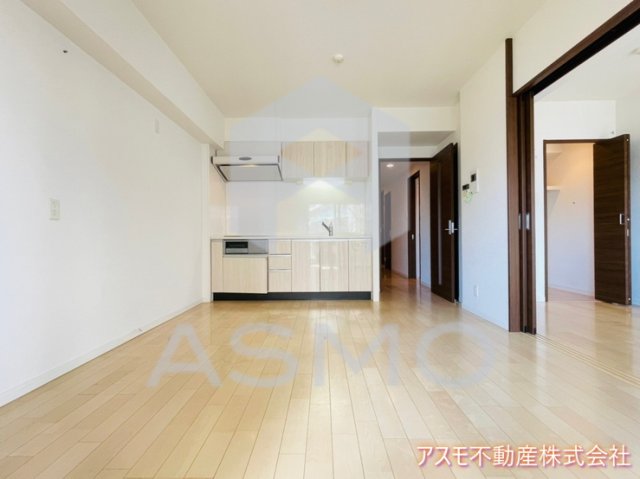 居室・リビング　※同物件　別間取り　参考写真