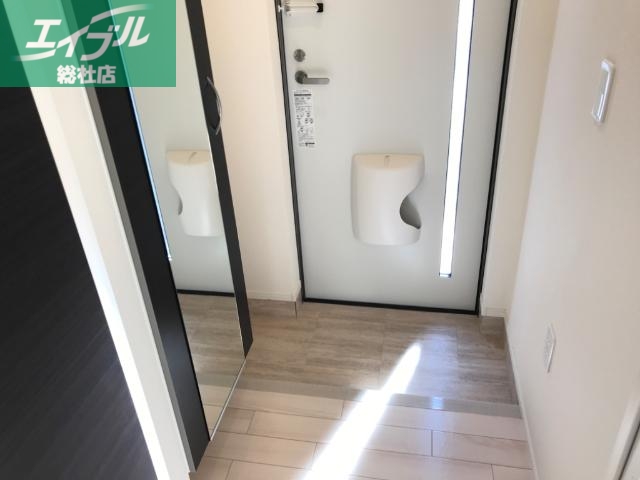 玄関　玄関（イメージ）