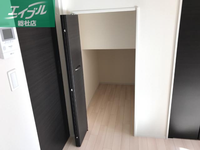 収納　階段下収納（イメージ）