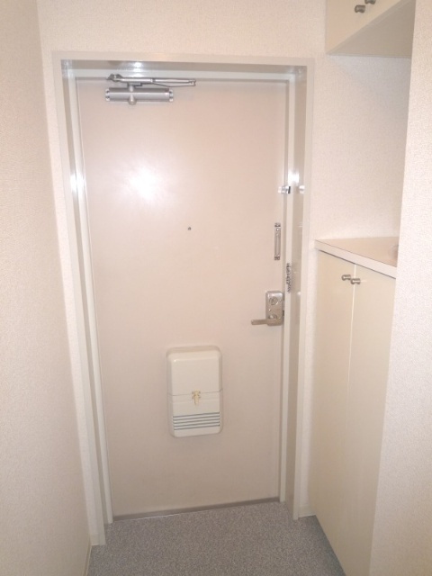 玄関　※他部屋参考写真