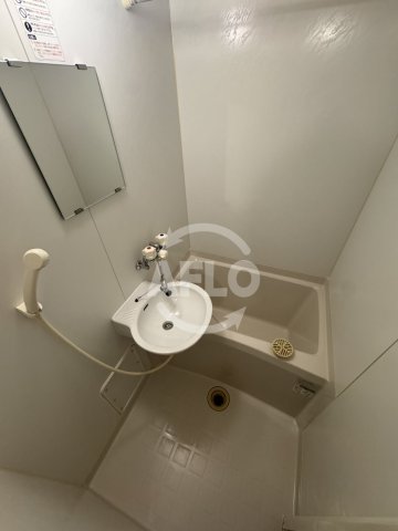 バス・シャワールーム　ichi灰塚テラス　浴室