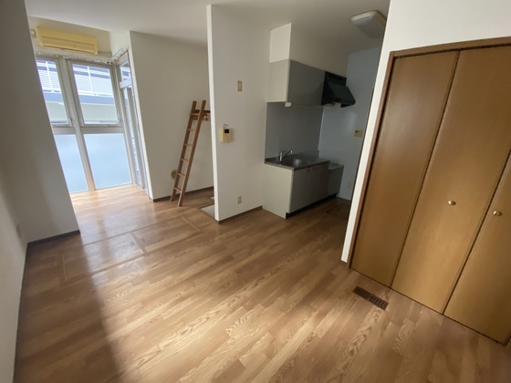 居室・リビング　※別部屋の写真です