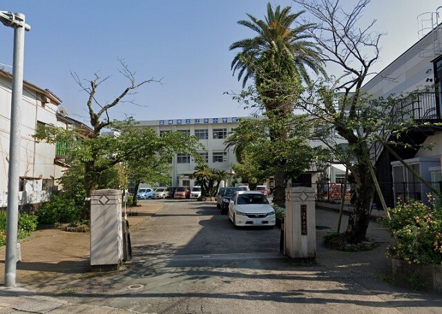 小学校　宮崎市立江平小学校（小学校）まで869m