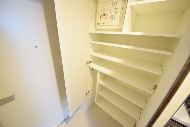その他設備　玄関収納