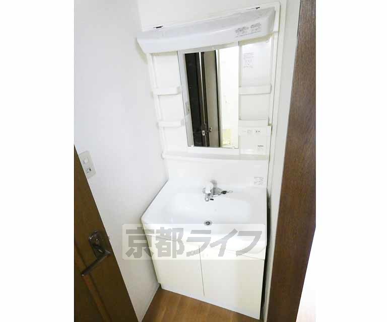 洗面設備　シャンプードレッサーです。