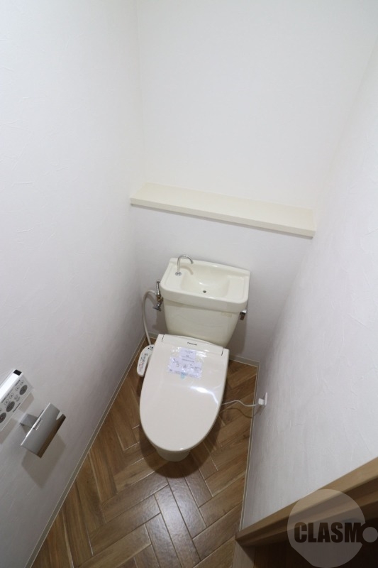 トイレ　温水洗浄便座