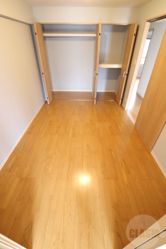 その他部屋・スペース　リビング横の６帖の洋室です