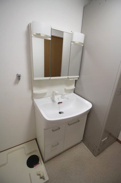 洗面設備　同仕様