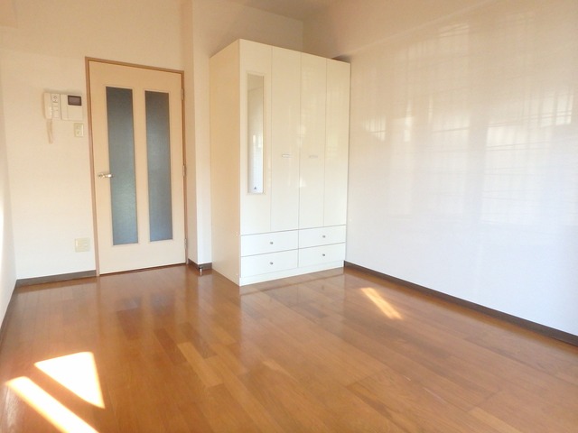 その他部屋・スペース　明るい雰囲気のお部屋です☆