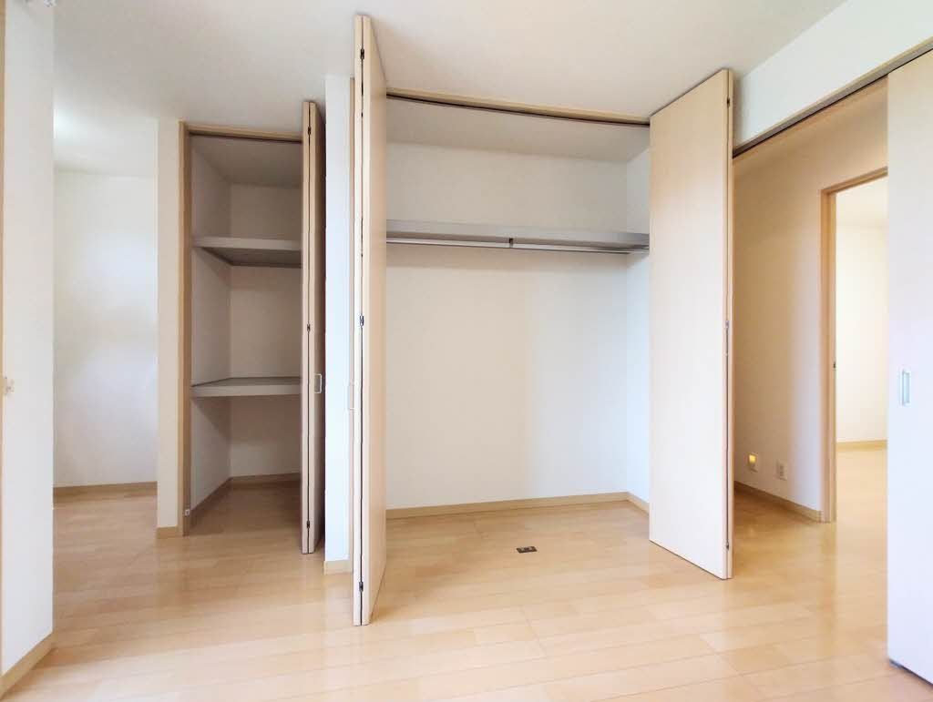 収納　南洋間収納