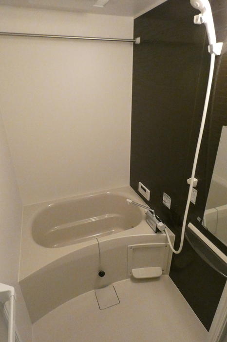 バス・シャワールーム　浴室・追い焚き機能付きです