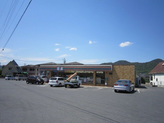 コンビニ　セブンイレブン　矢掛東町店（コンビニ）まで860m