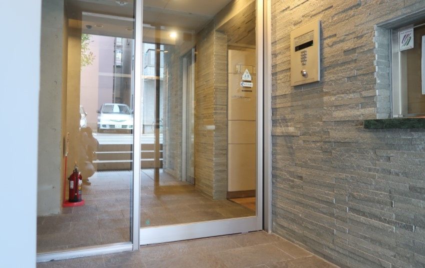 エントランス　☆共用部分☆