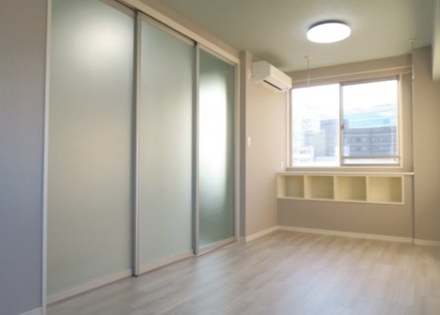 居室・リビング　☆明るい居間☆