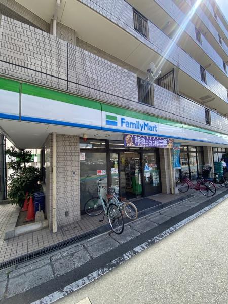 コンビニ　ファミリーマート西三荘店（コンビニ）まで382m