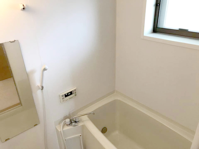 バス・シャワールーム　浴室（追い炊き機能付き）