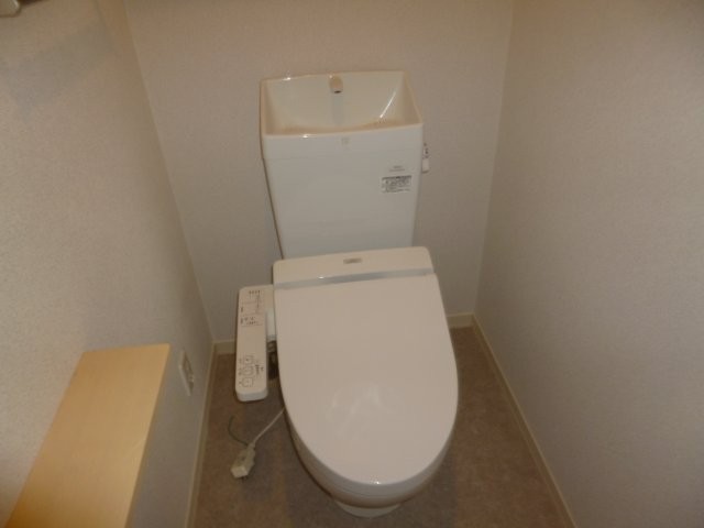 トイレ　ウォシュレット