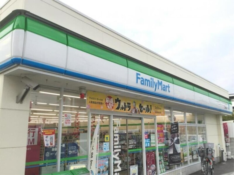 コンビニ　ファミリーマート福岡大楠一丁目店（コンビニ）まで1446m