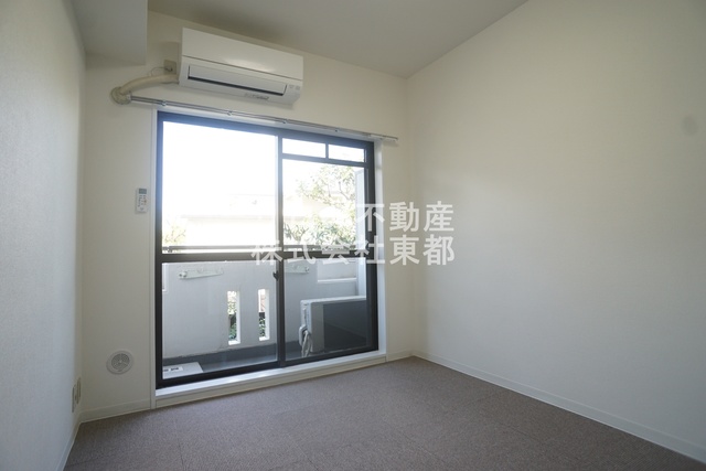 居室・リビング　明るい雰囲気で暮らしやすい！優しい質感の室内がオススメ☆