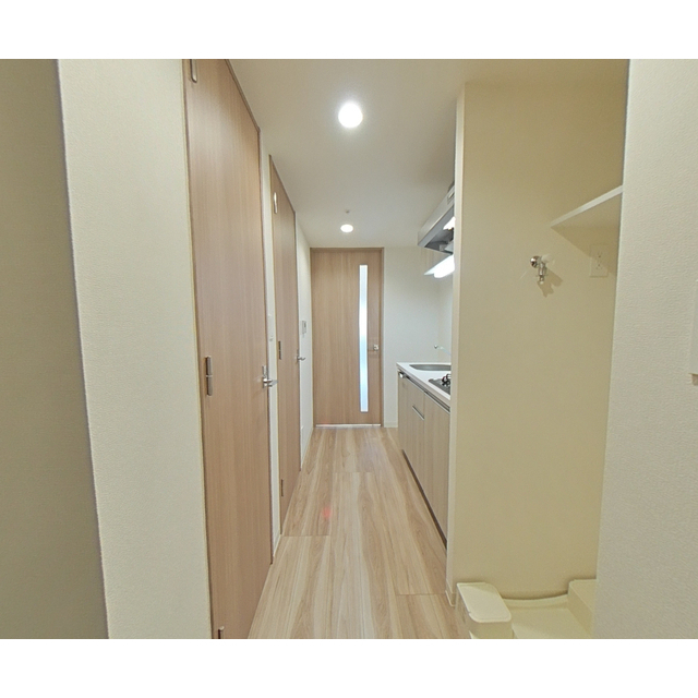 その他部屋・スペース　玄関→キッチン