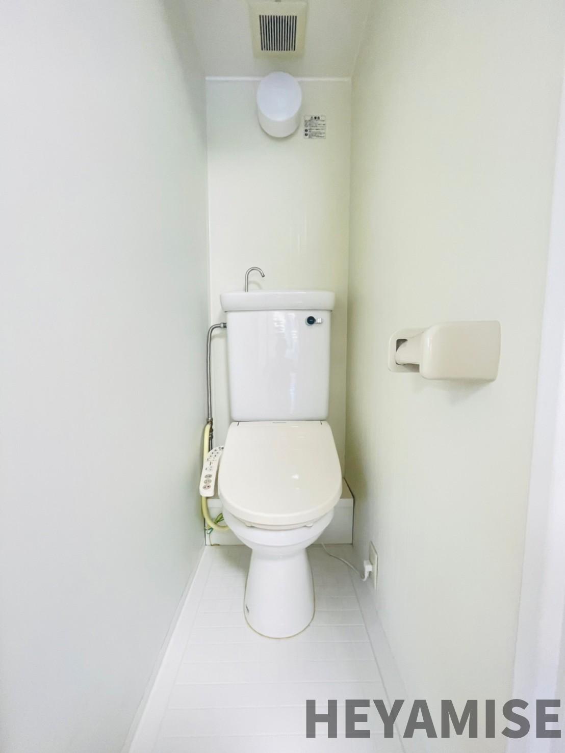 トイレ　※別号室の参考写真です※