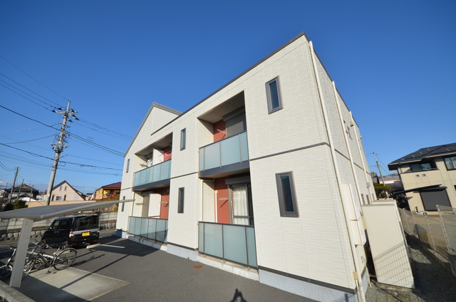 建物外観　～カッコイイ外観ですね～