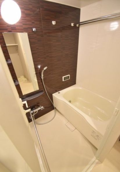 バス・シャワールーム　バス