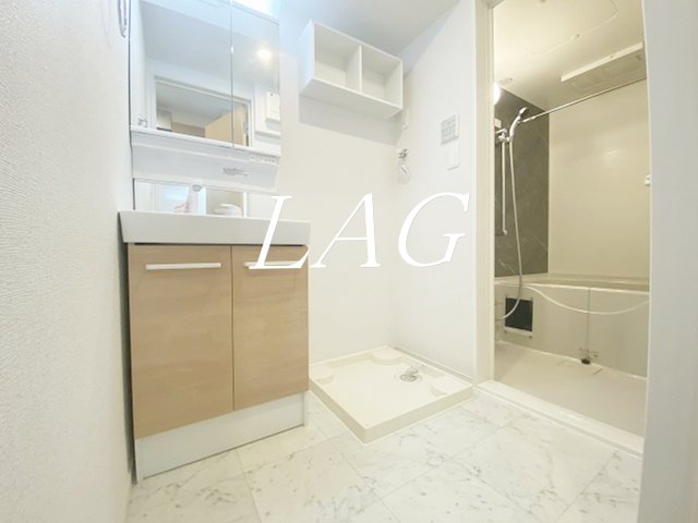 洗面設備　独立洗面台です。