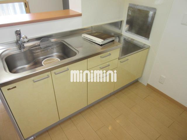 キッチン　調理スペース広いキッチンです。