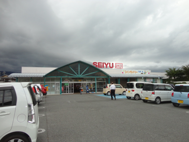 スーパー　西友 戸倉店（スーパー）まで645m