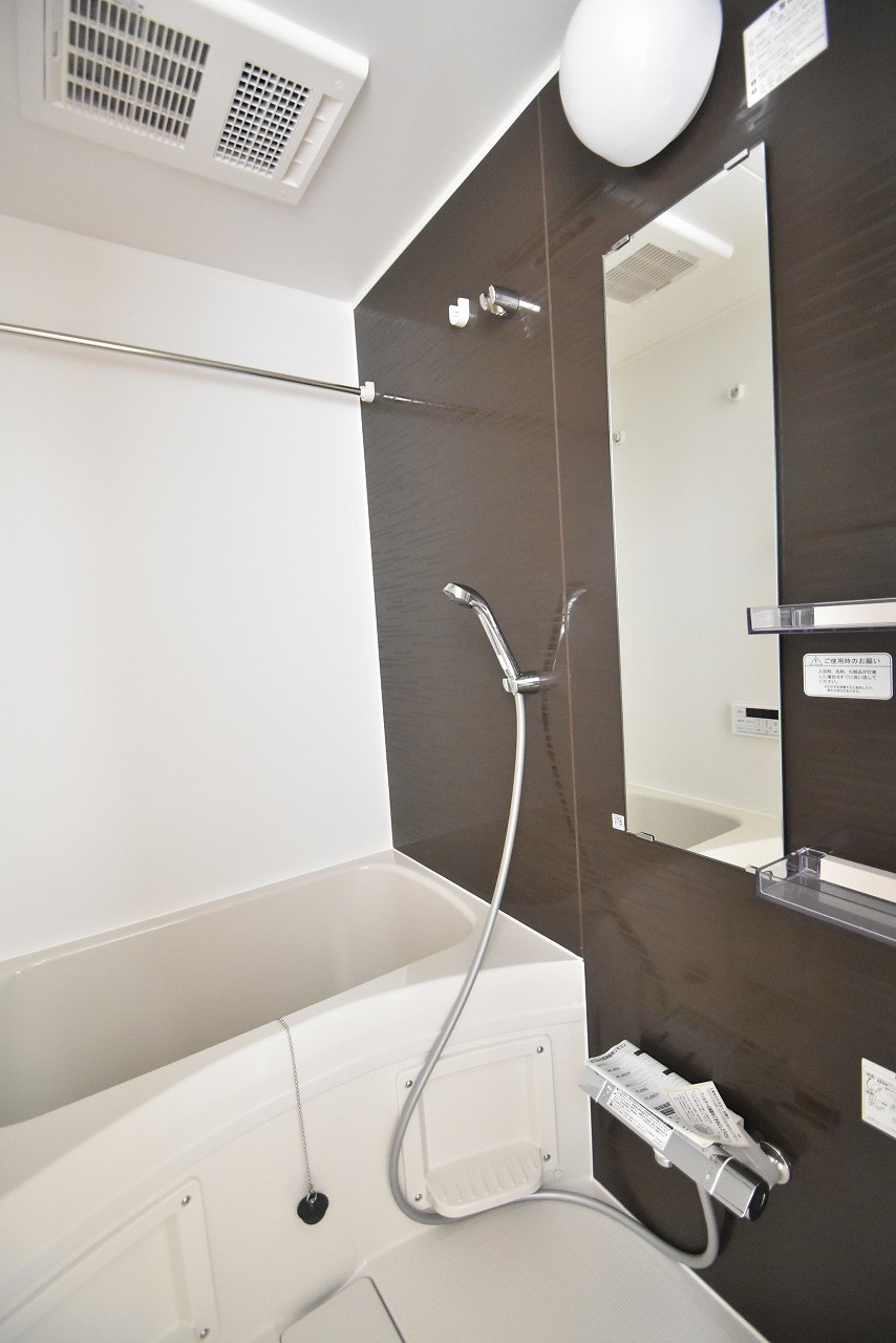 バス・シャワールーム　追炊き機能付です♪