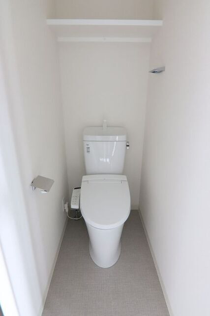 トイレ　※別室の参考写真の為、現況優先です。