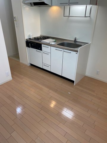 居室・リビング　★明るいフローリングの角部屋です★