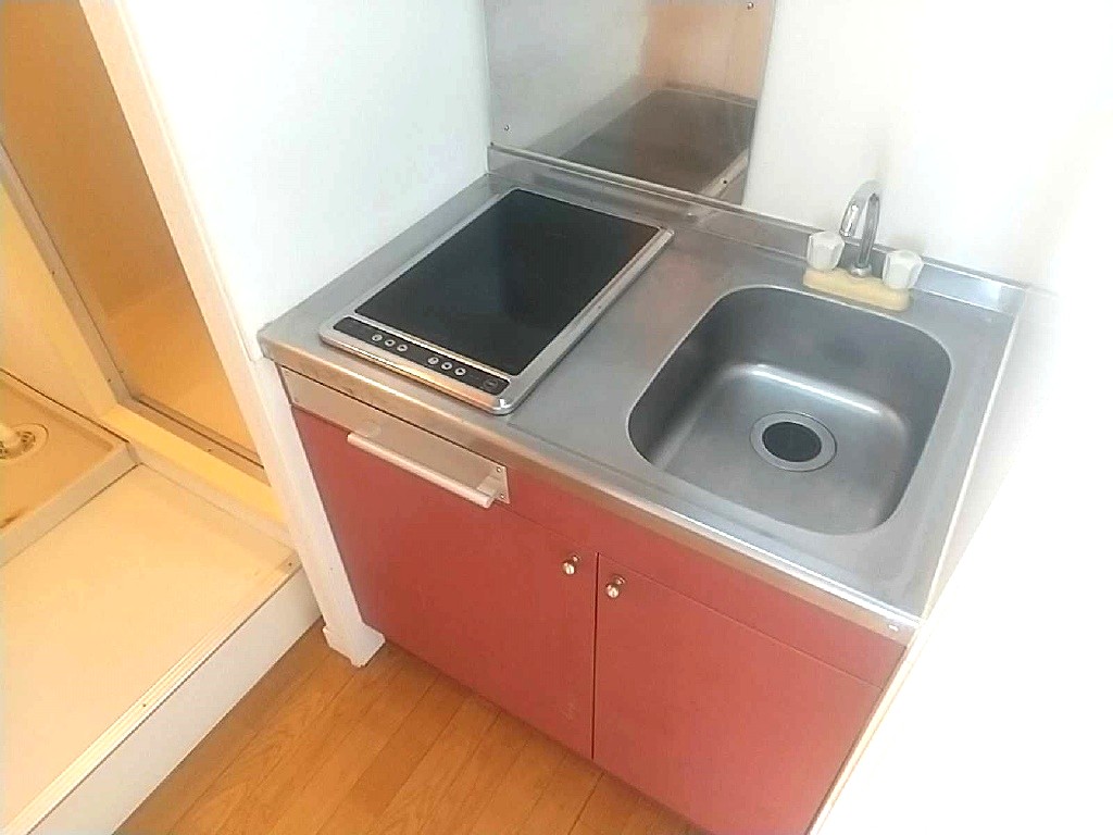 キッチン　※設備・仕様は現況と異なる場合があります。