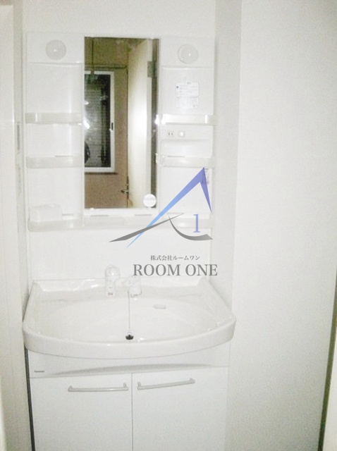 洗面設備　洗面台です。