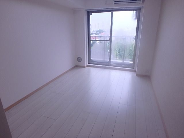 居室・リビング　居室