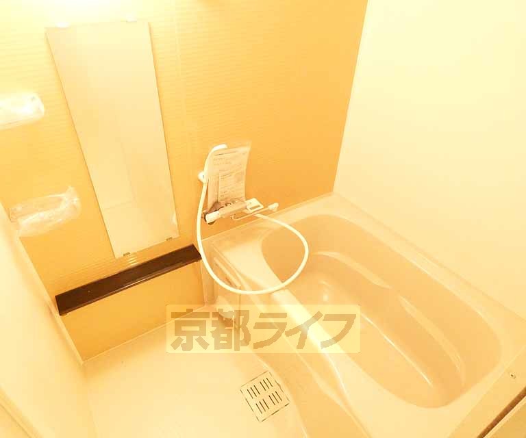 バス・シャワールーム　きれいなお風呂です。