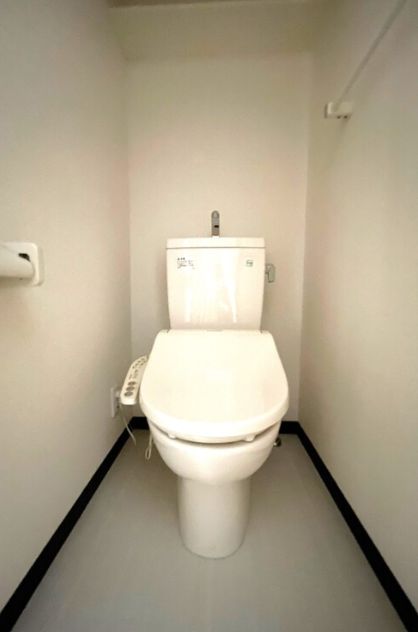 トイレ　別号室参考写真