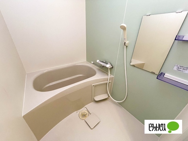 バス・シャワールーム　別室写真です