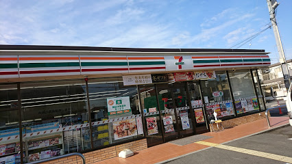 コンビニ　セブンイレブン 草加弁天1丁目店（コンビニ）まで260m