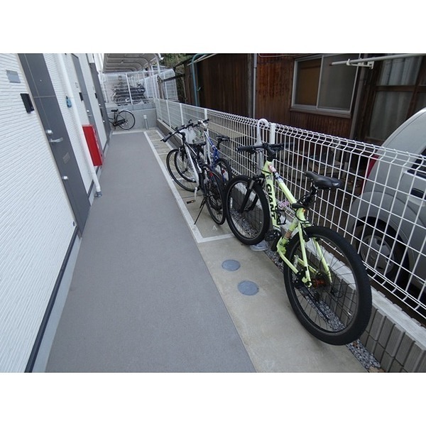 駐車場　駐輪場
