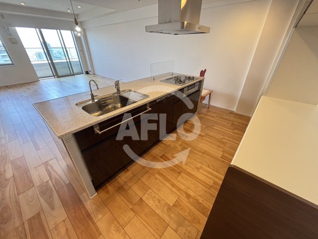 キッチン　大阪ひびきの街ザ・サンクタスタワー　キッチン