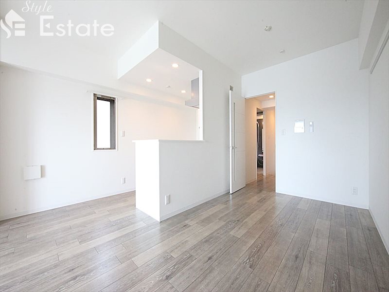 居室・リビング　内装