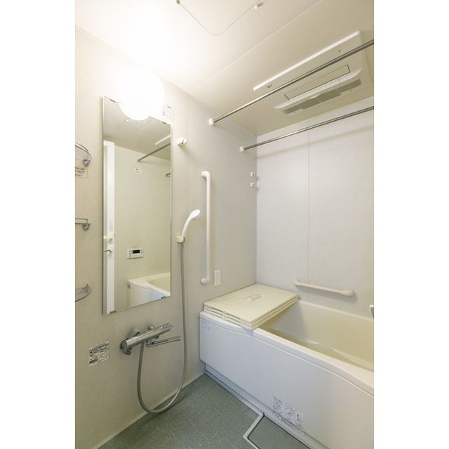 バス・シャワールーム　別タイプ部屋　参考写真です