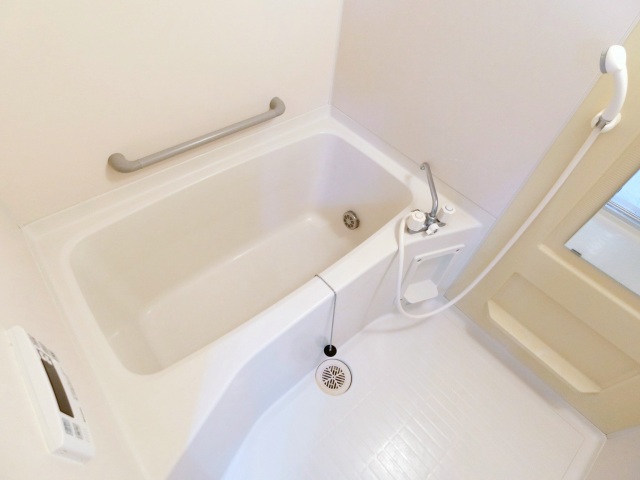 バス・シャワールーム　追い焚き付き