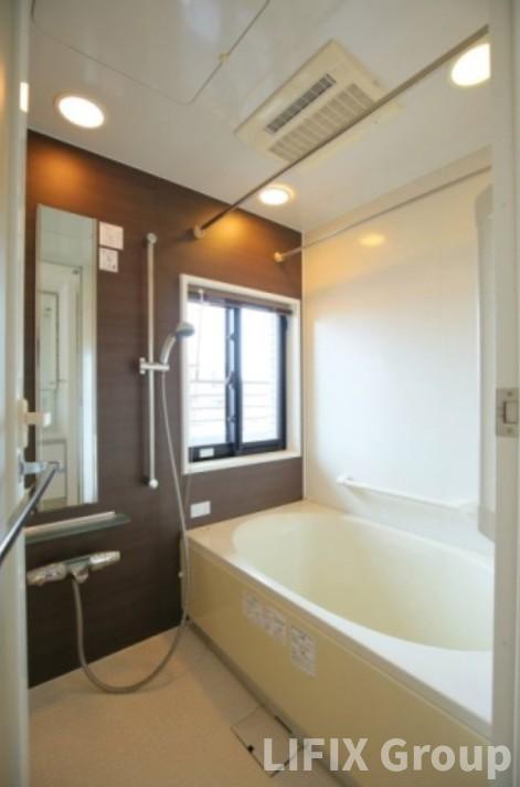 バス・シャワールーム　風呂