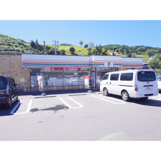 コンビニ　セブンイレブン岡谷湊５丁目店（コンビニ）まで655m